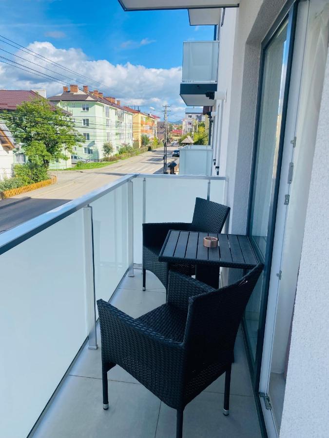 Luxury Queen Câmpulung Moldovenesc Esterno foto